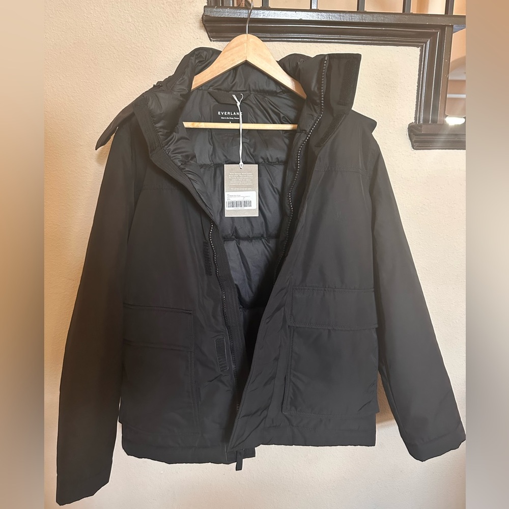 Everlane Men’s ReNew short parka-NWT size small